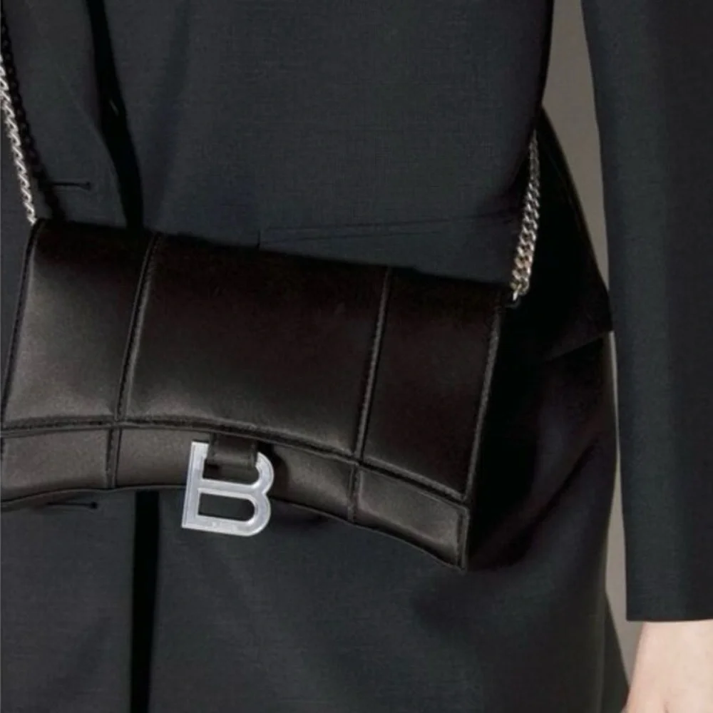 NEW BALENCIAGA SATIN Hourglass Wallet On Chain - Picture 11 of 13